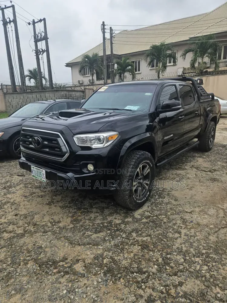 Toyota Tacoma 2019 Black