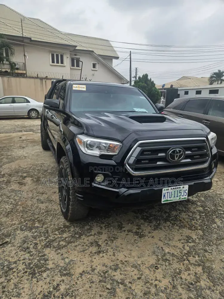 Toyota Tacoma 2019 Black