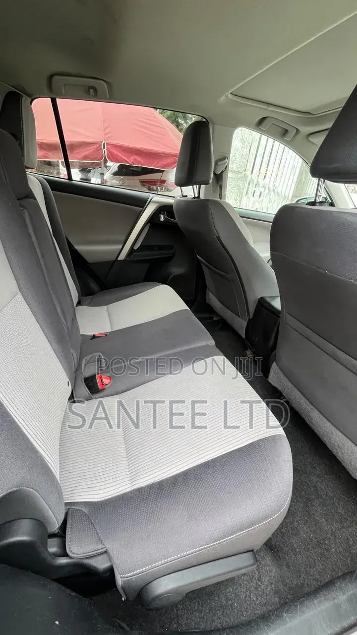 Toyota RAV4 2014 White