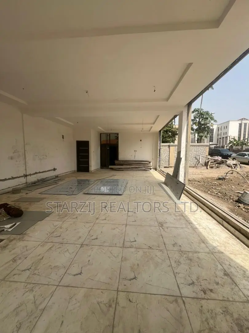 Commercial Complex for Offices and Shops in Wuye