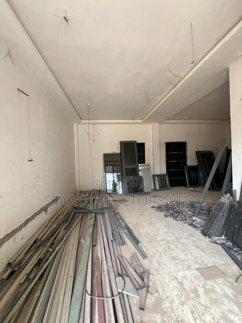 Commercial Complex for Offices and Shops in Wuye
