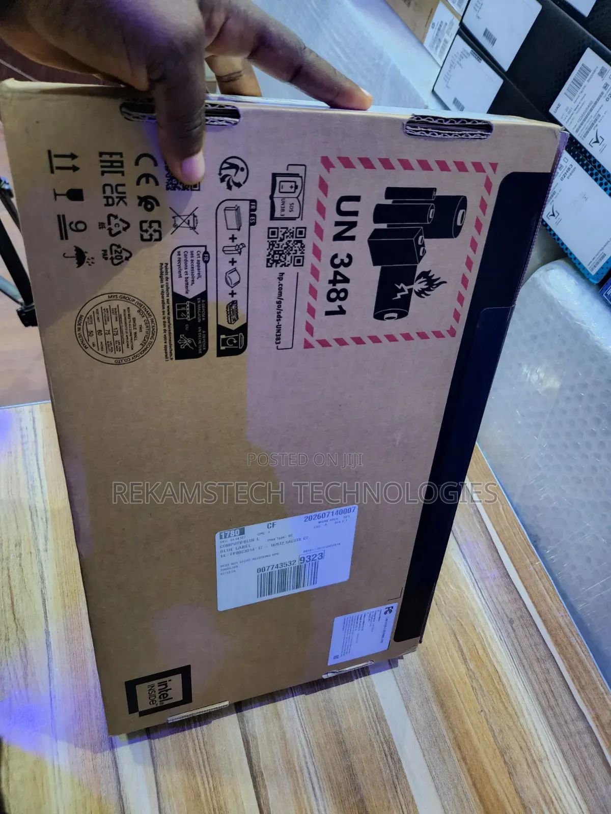 New Laptop HP OmniBook 5 14" 16GB Intel Core i7 SSD 512GB