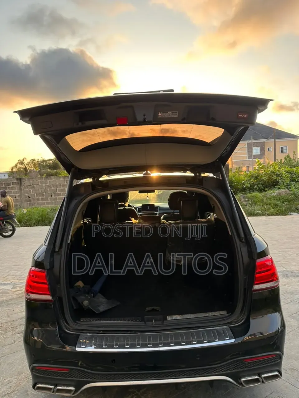 Mercedes-Benz M Class ML350 4dr SUV (3.5L 6cyl 7A) 2014 Black