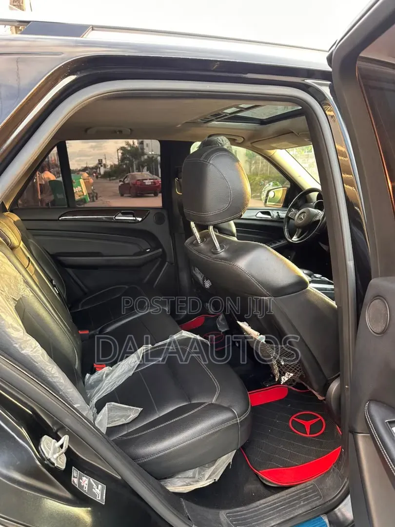 Mercedes-Benz M Class ML350 4dr SUV (3.5L 6cyl 7A) 2014 Black