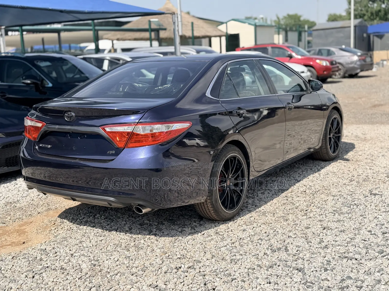 Toyota Camry SE 4dr Sedan (2.5L 4cyl 6A) 2015 Blue