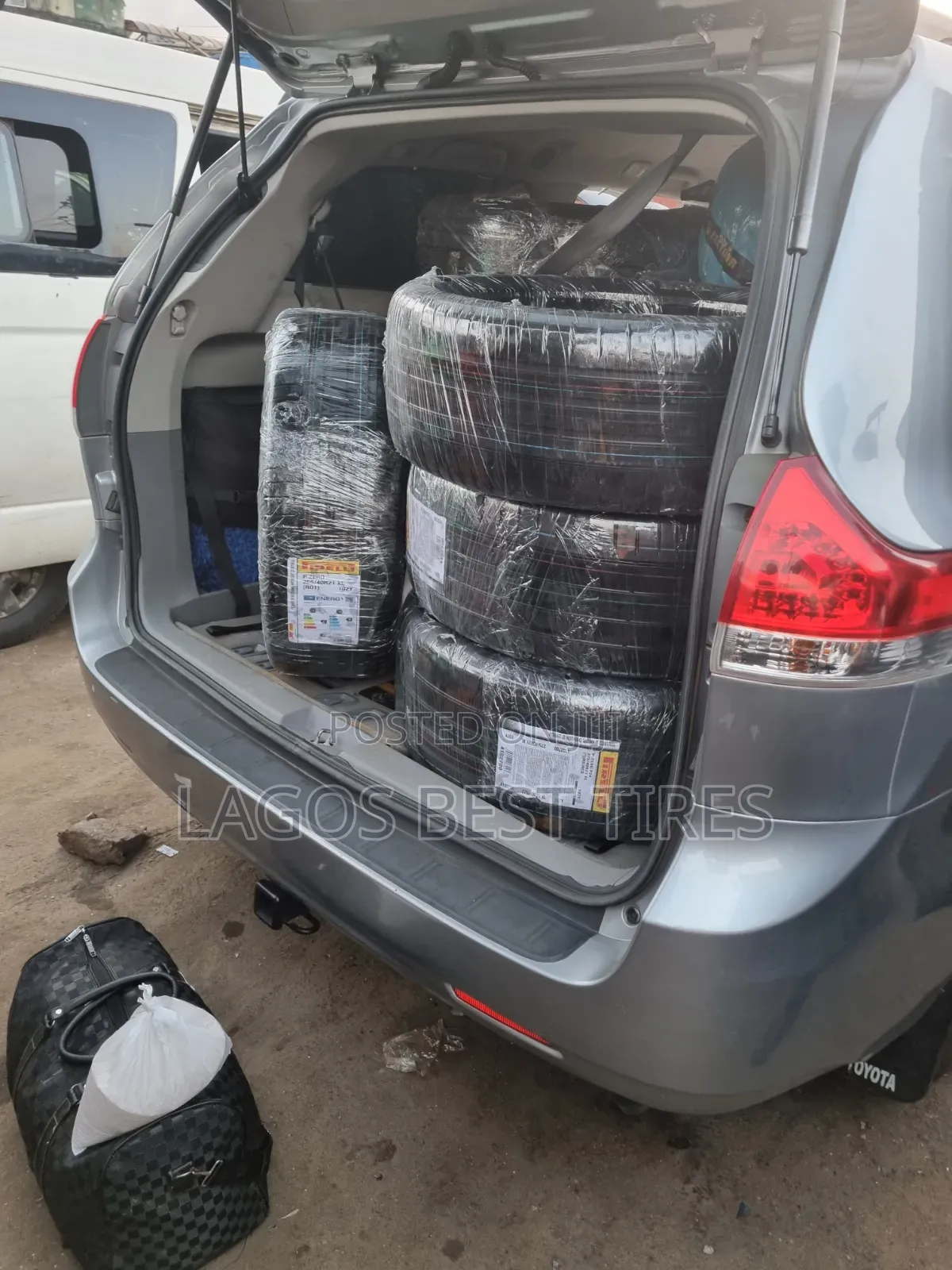 ​ Brand New Bridgestone Dueler a/T 697 (265/70r17 115S) All-Terrain