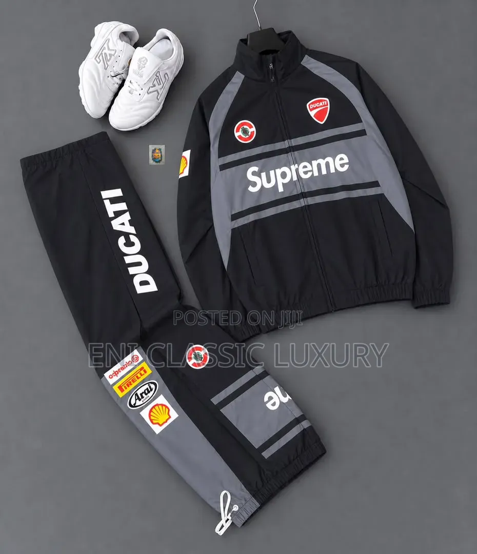 High Demand Luxury Men's Two Pieces Supreme Best Quality Well Branded