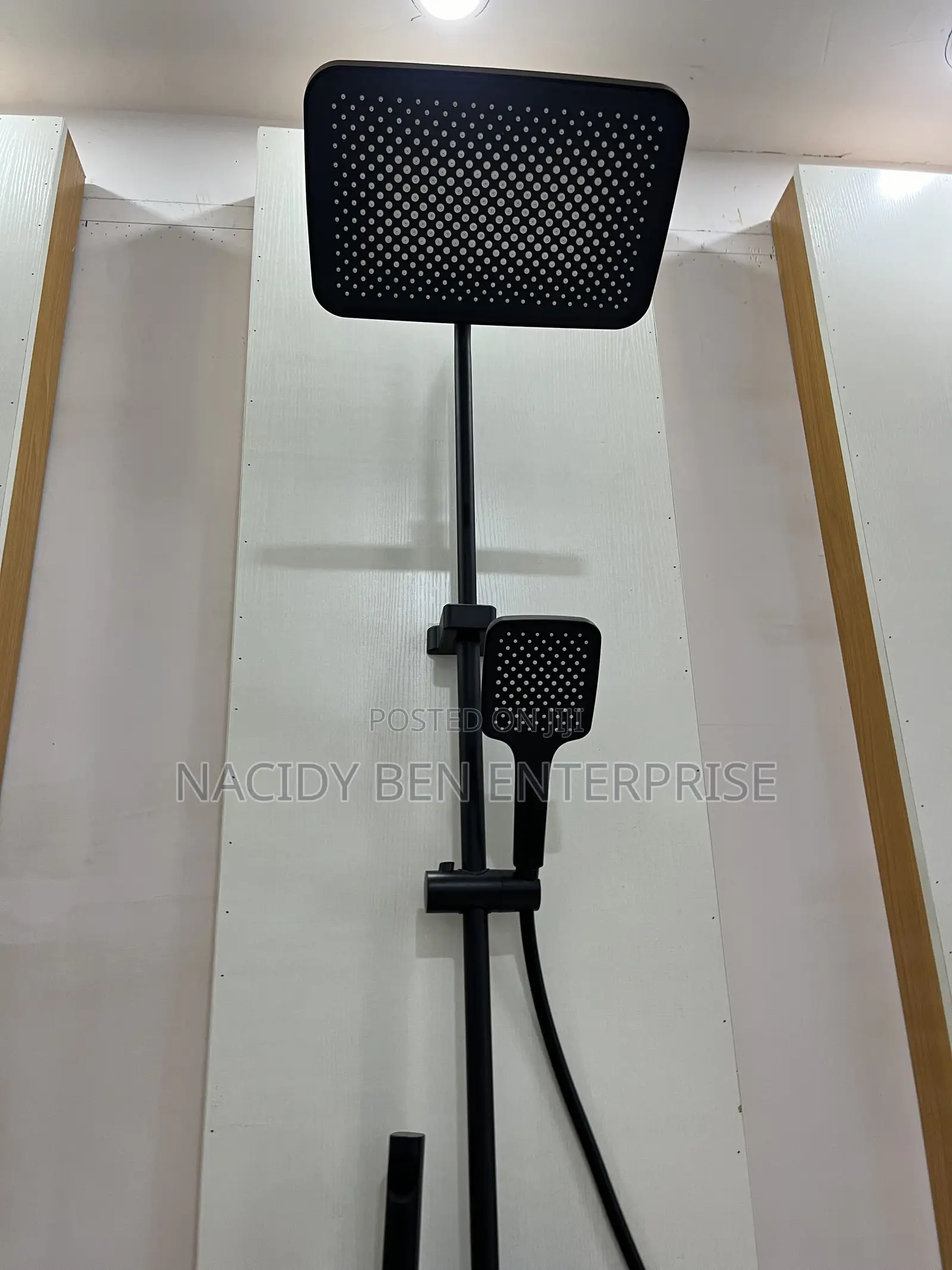 Piano Black Shower