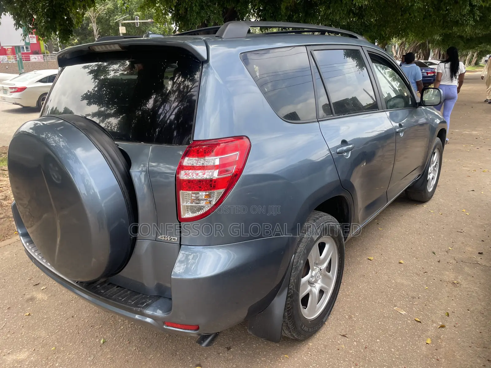 Toyota RAV4 2010 Green