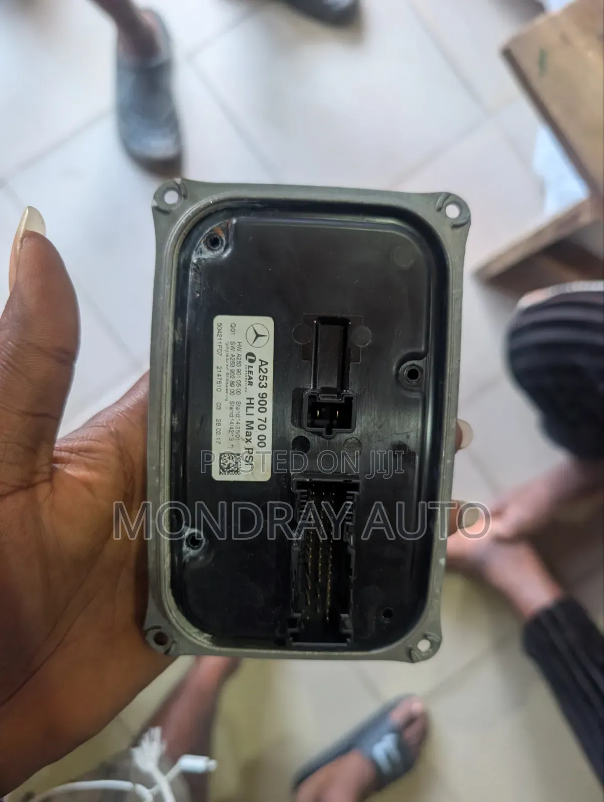 Mercedes Benz Full Light Charger