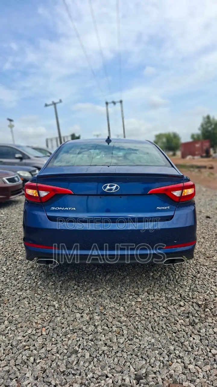 Hyundai Sonata Limited 2.0T Seban (2.0L 4cyl 6A) 2016 Blue