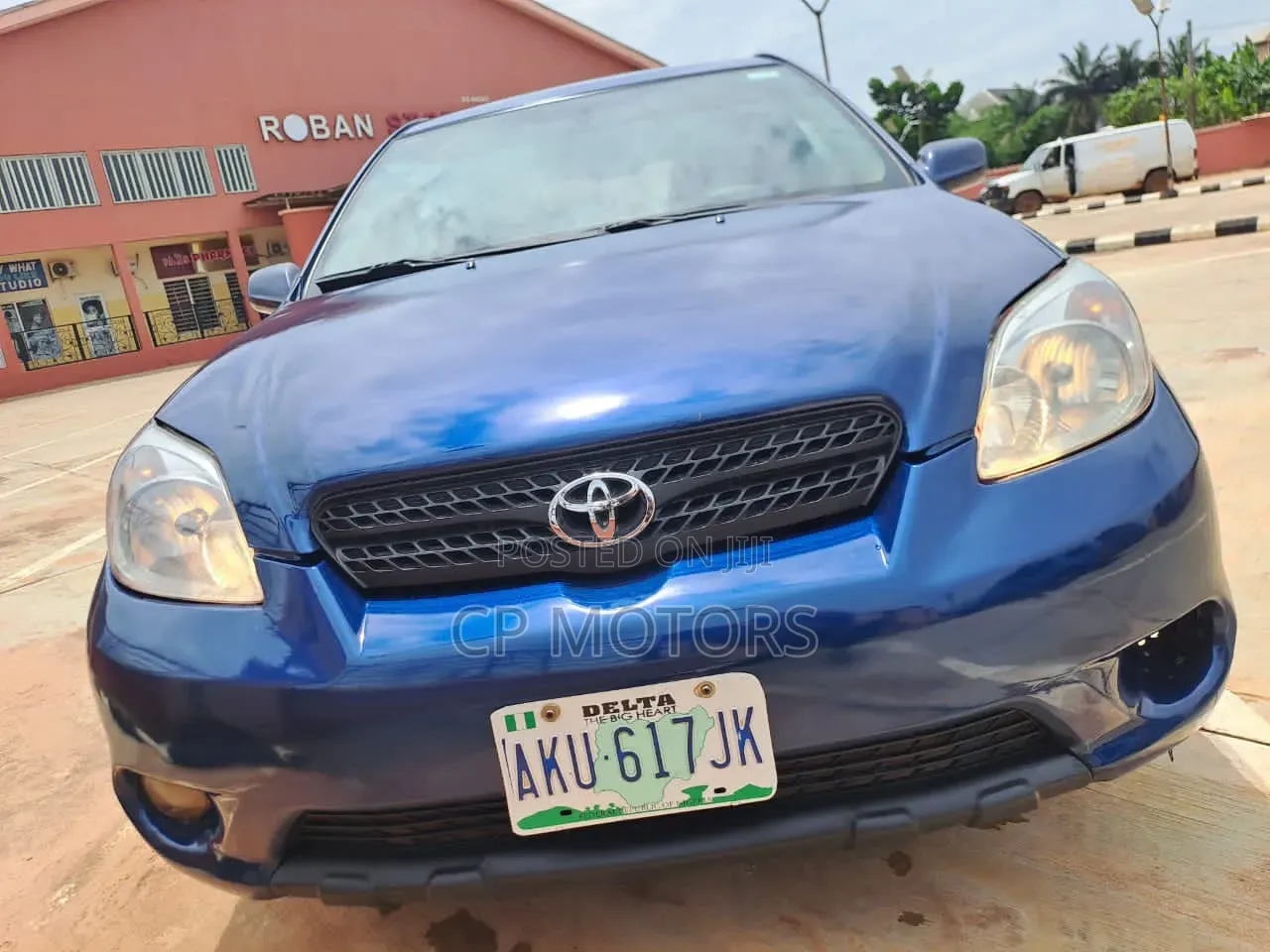 Toyota Matrix XR Hatchback FWD (1.8L 4cyl 4A) 2007 Blue