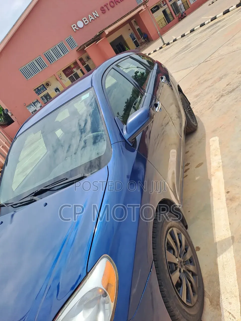 Toyota Matrix XR Hatchback FWD (1.8L 4cyl 4A) 2007 Blue