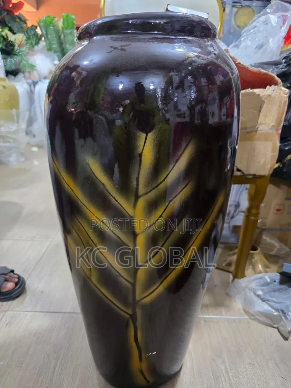 Beautiful House Vase Available for Flower