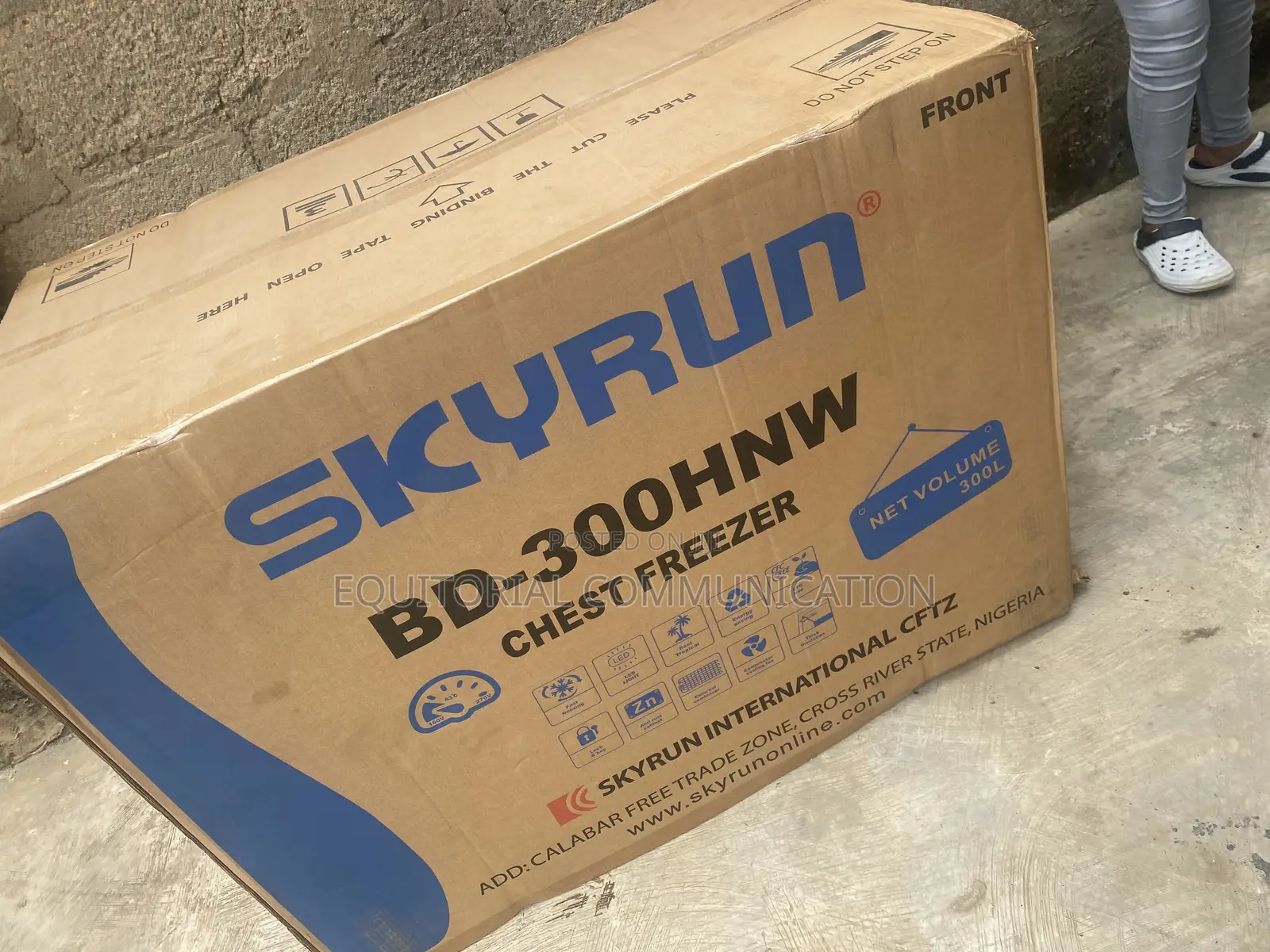 SKYRUN BD-300HNW 300L Freezer for Homes and Supermarkets