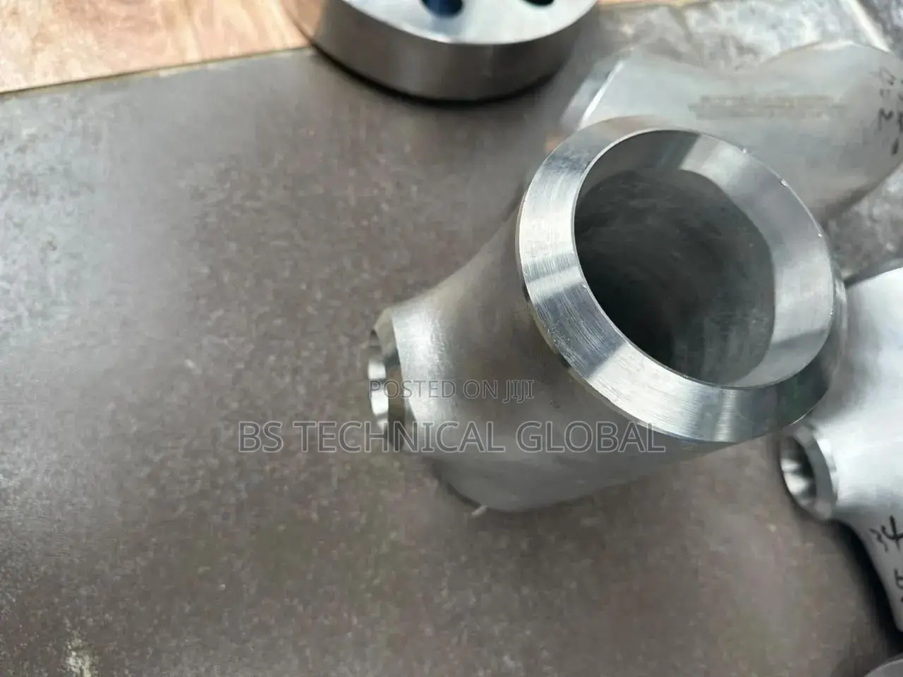 Reducer Stainless Tee 4"x2" SCH 160