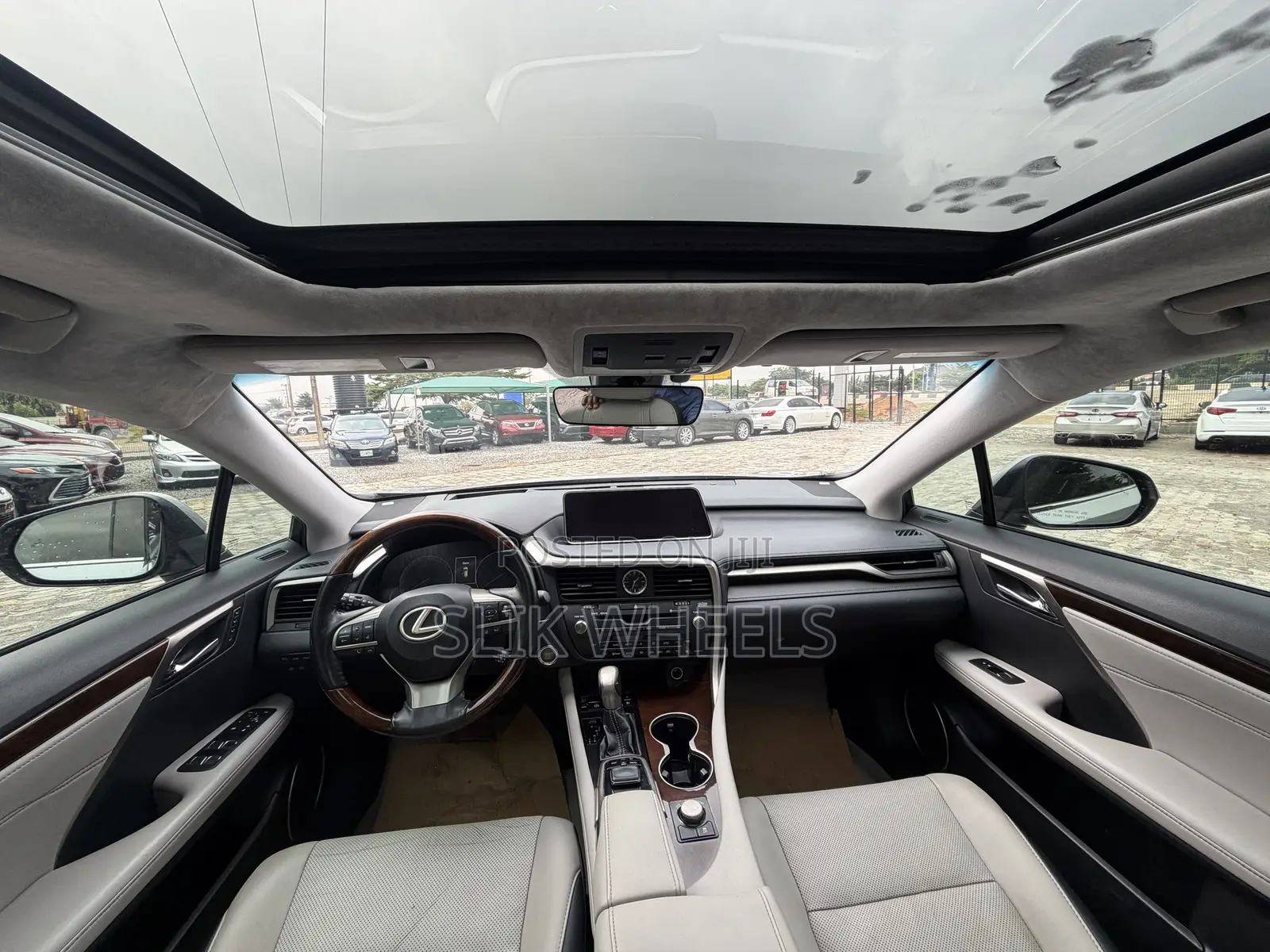 Lexus RX 350 FWD 2017 Silver