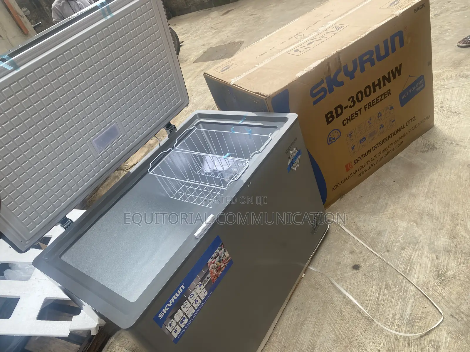 SKYRUN BD-300HNW 300L Large Chest Freezer for Family Use