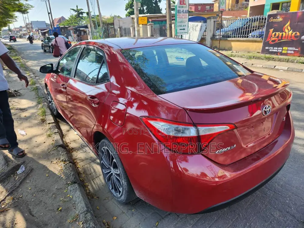 Toyota Corolla S Plus 4dr Sedan (1.8L 4cyl CVT) 2016 Red