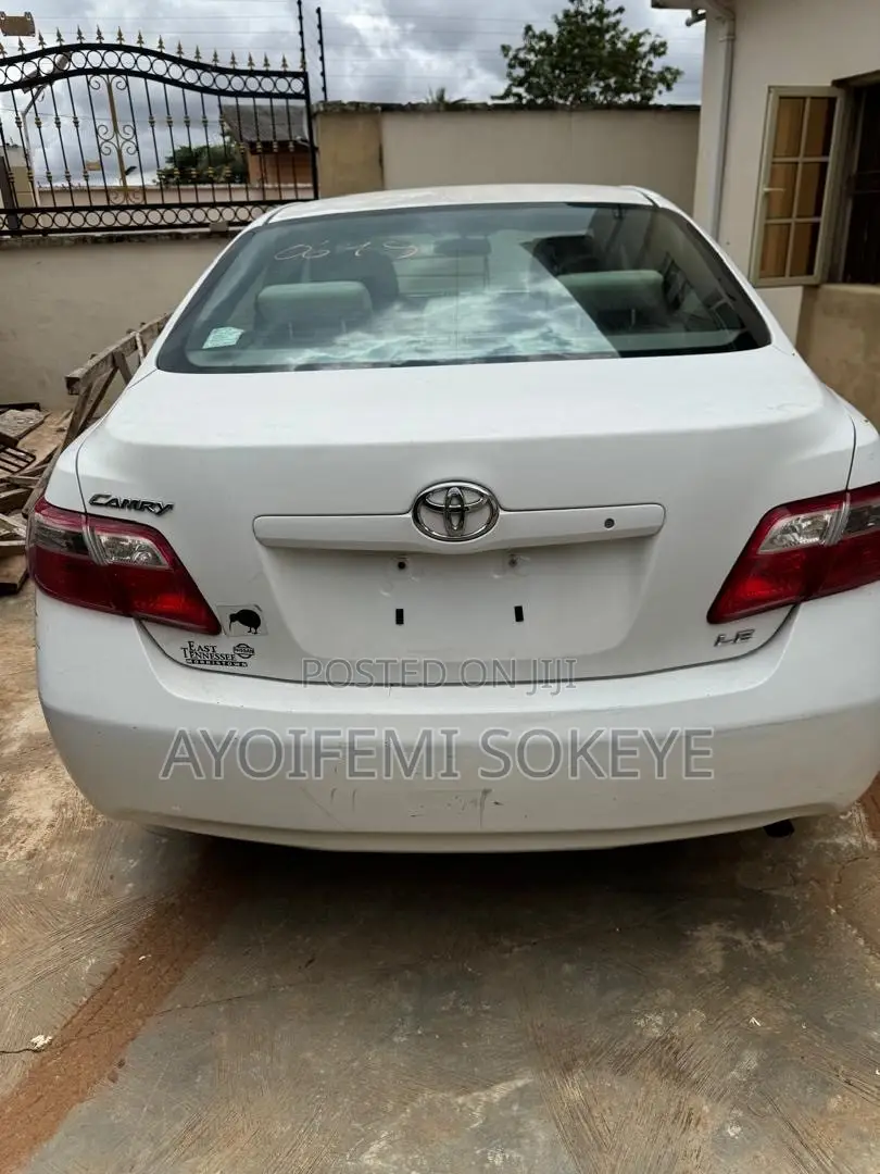 Toyota Camry 2009 White