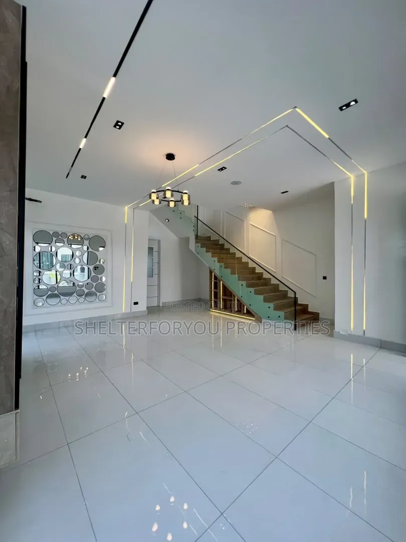 4bdrm Duplex in VGC / Ajah for sale