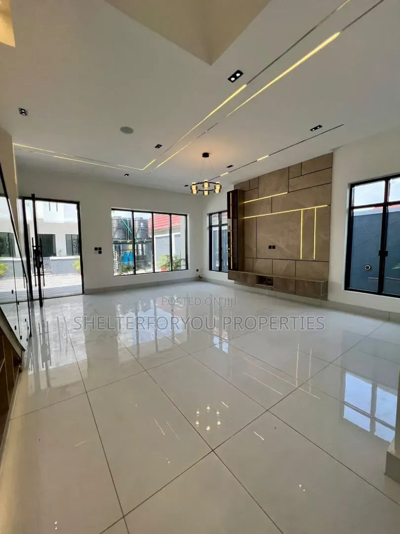 4bdrm Duplex in VGC / Ajah for sale