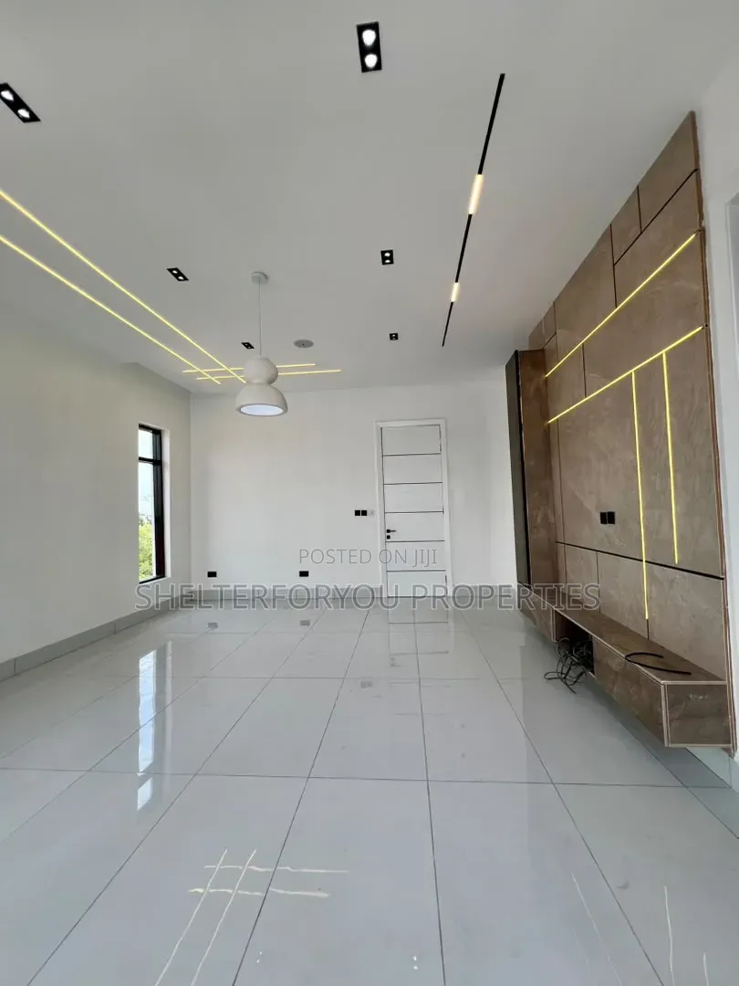 4bdrm Duplex in VGC / Ajah for sale