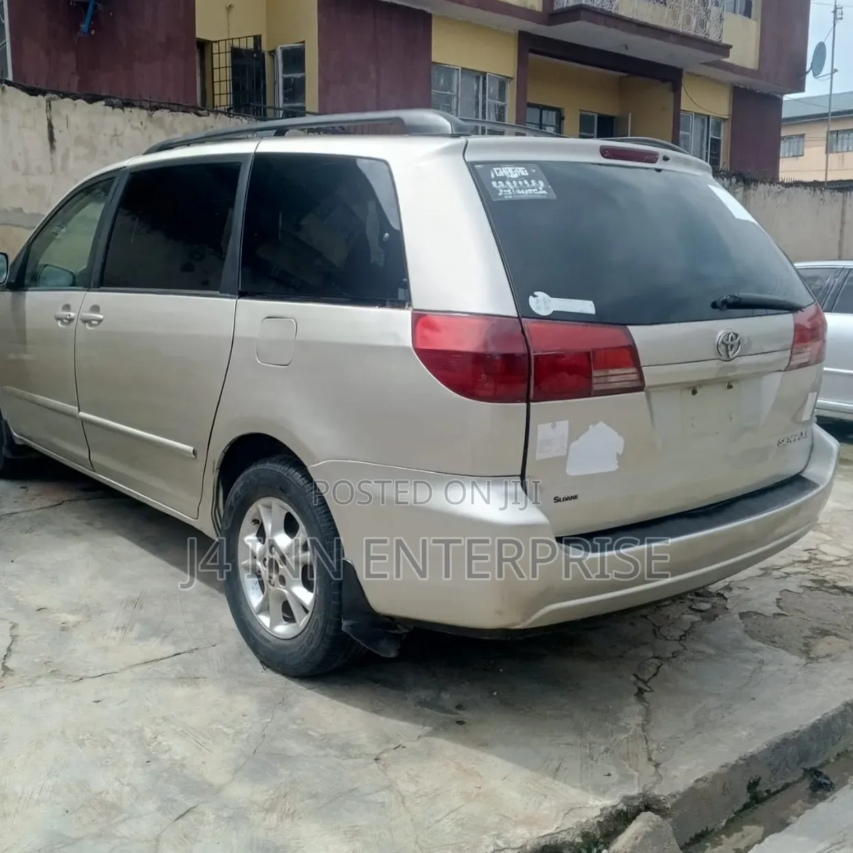 Toyota Sienna 2005 Gold