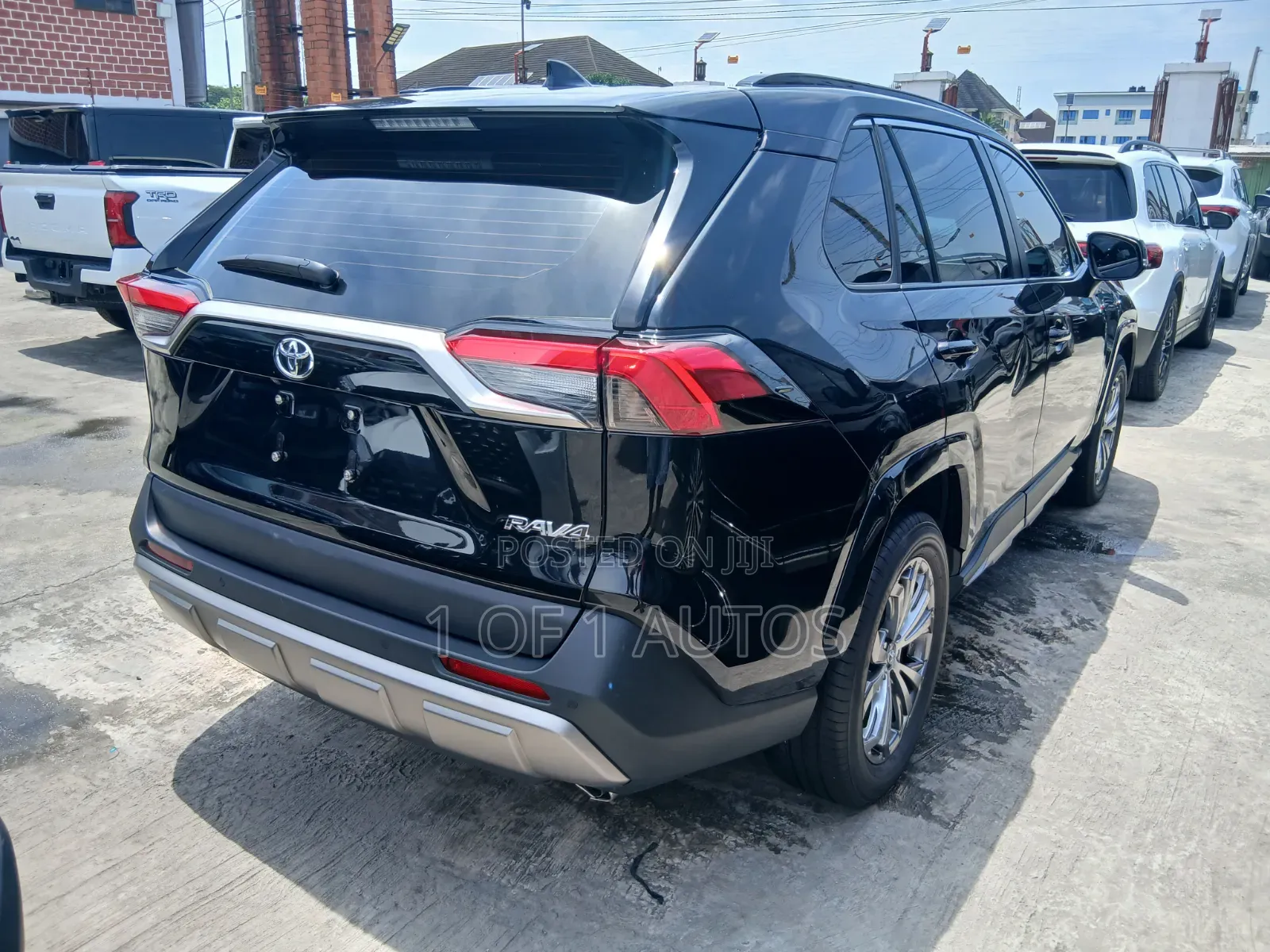 New Toyota RAV4 XLE 2025 Black