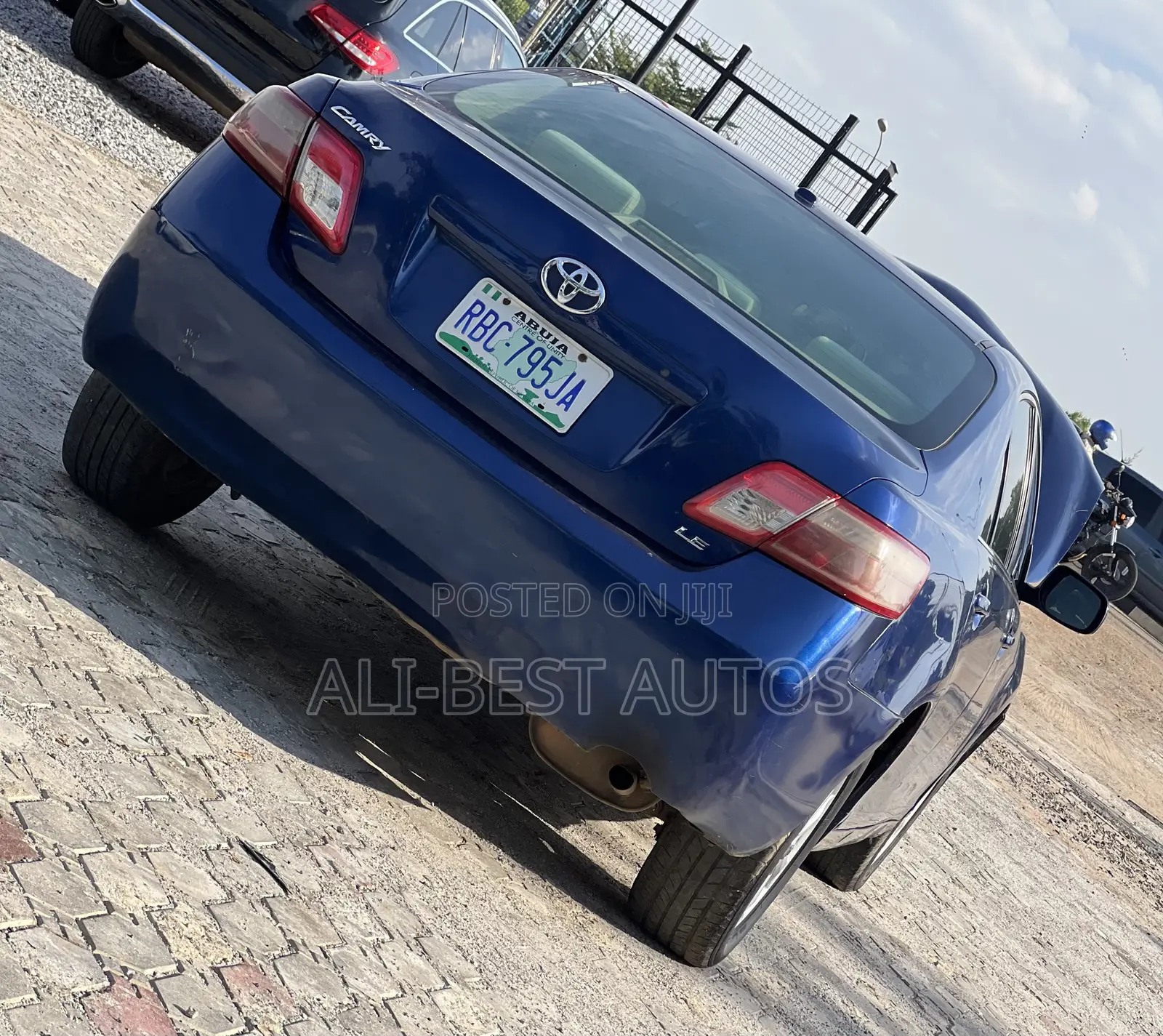 Toyota Camry 2010 Blue