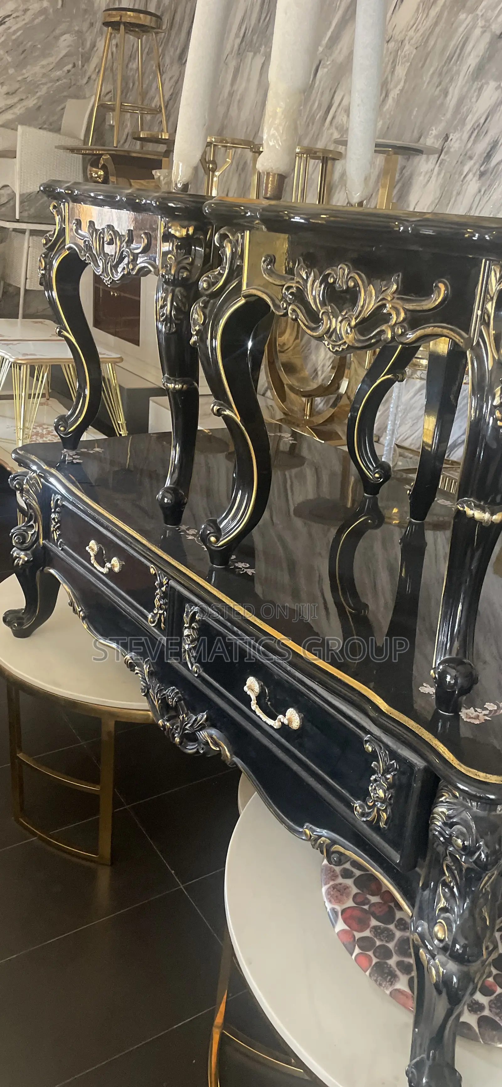 Royal Antique Center Table With Sides 2 Stools