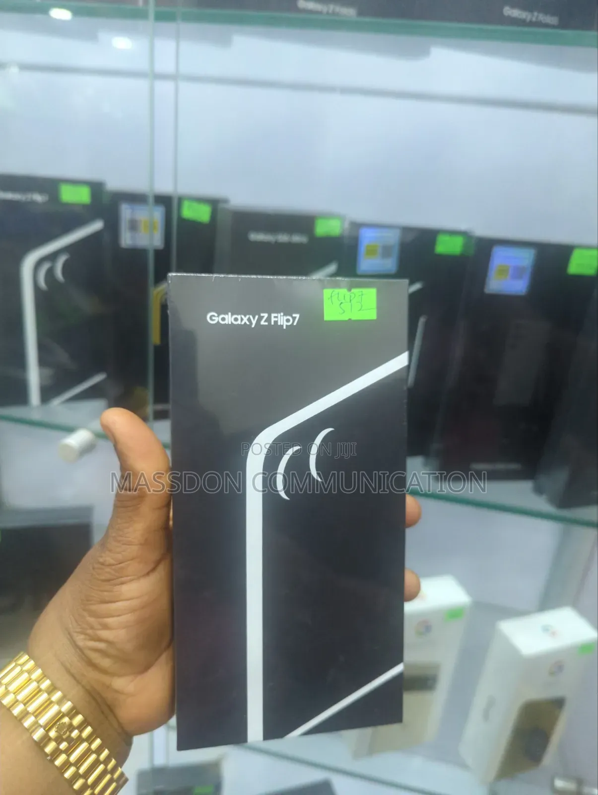 New Samsung Galaxy Z Flip7 512 GB Gold