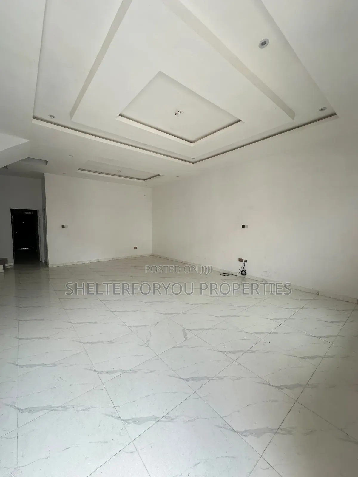 4bdrm Duplex in Ikota for rent