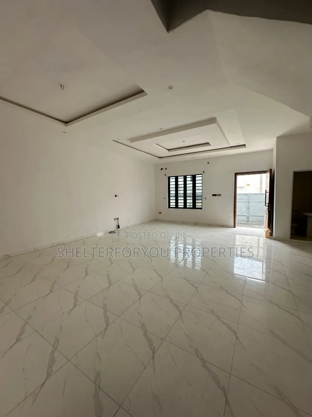 4bdrm Duplex in Ikota for rent