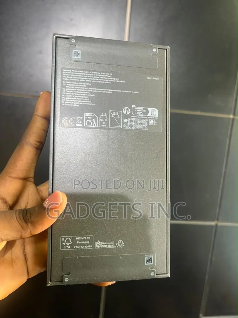 New Samsung Galaxy Z Flip8 256 GB Black
