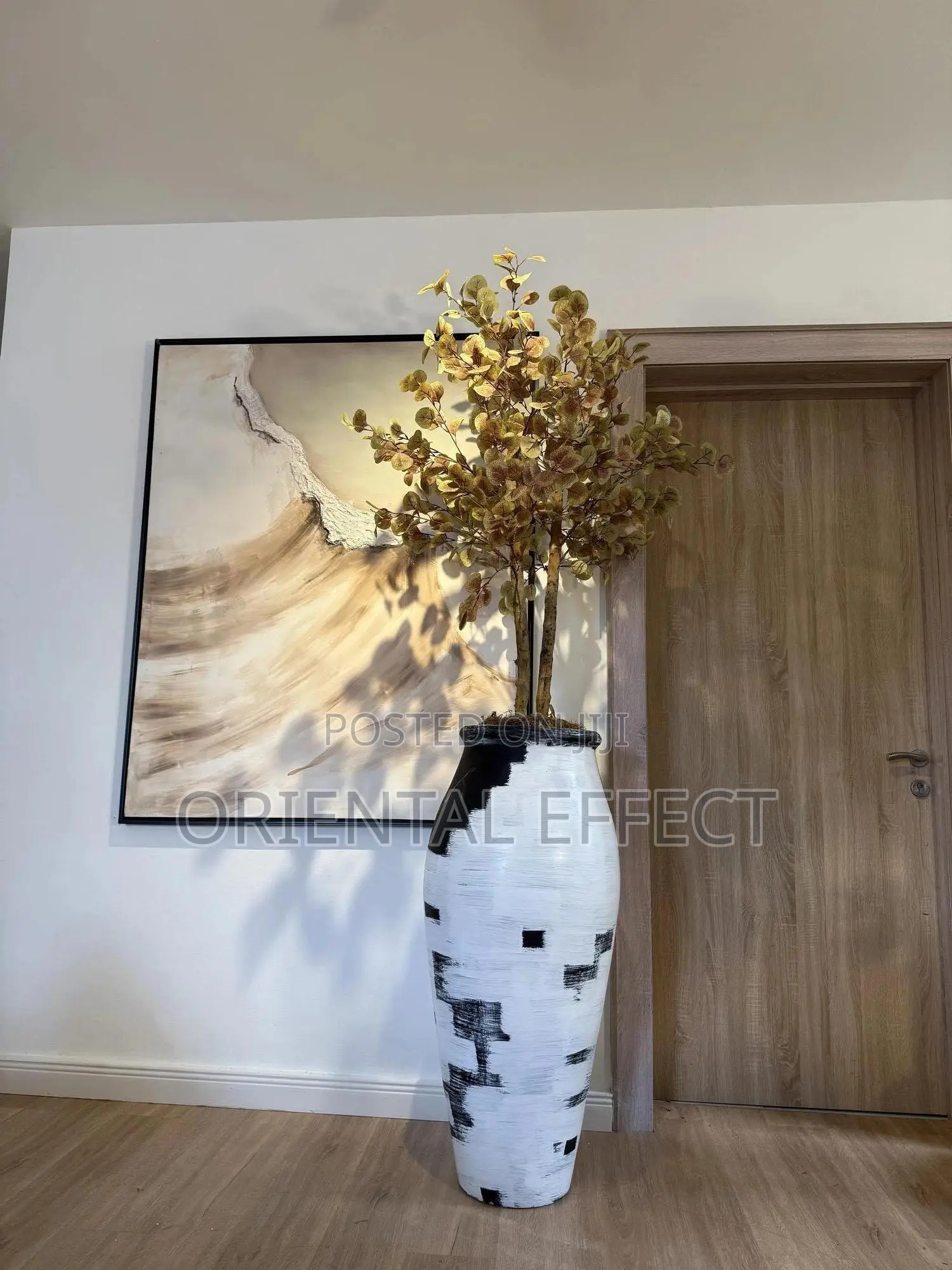 White Stroke Nile Antique Pot With Artificial Money Tree | Nigeria