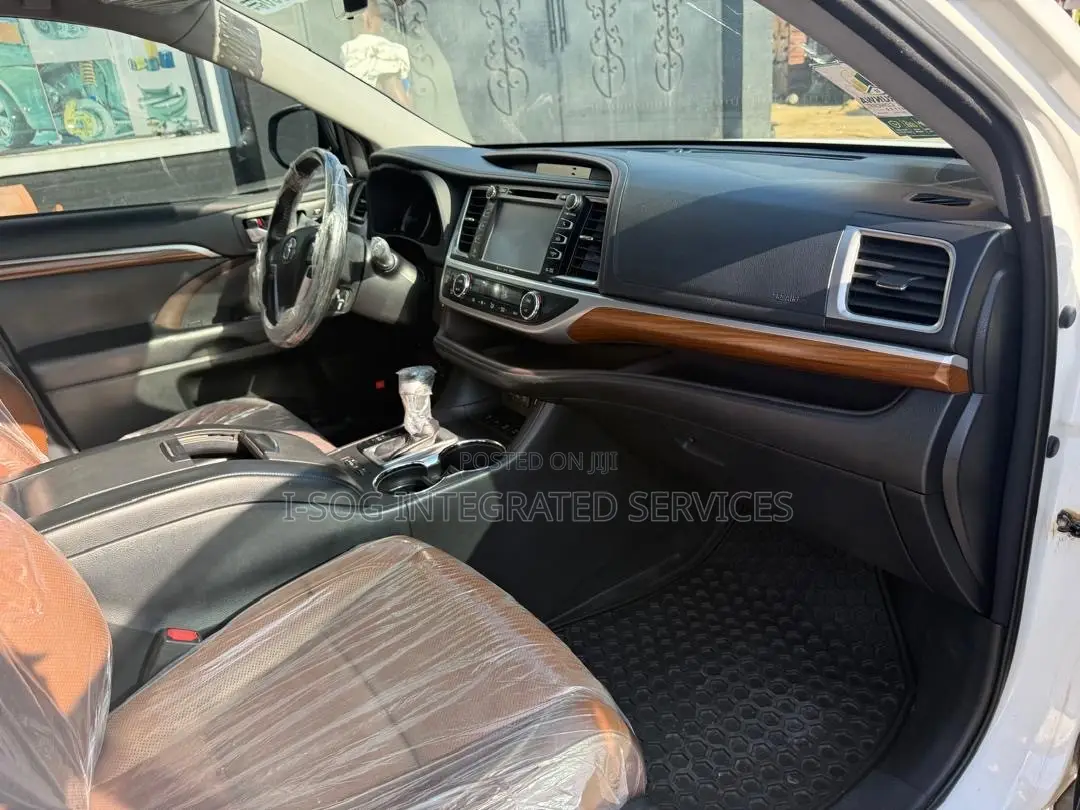 Toyota Highlander Limited Platinum 4x4 V6 (3.5L 6cyl 8A) 2018 White