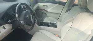 Toyota Venza AWD 2010 Silver