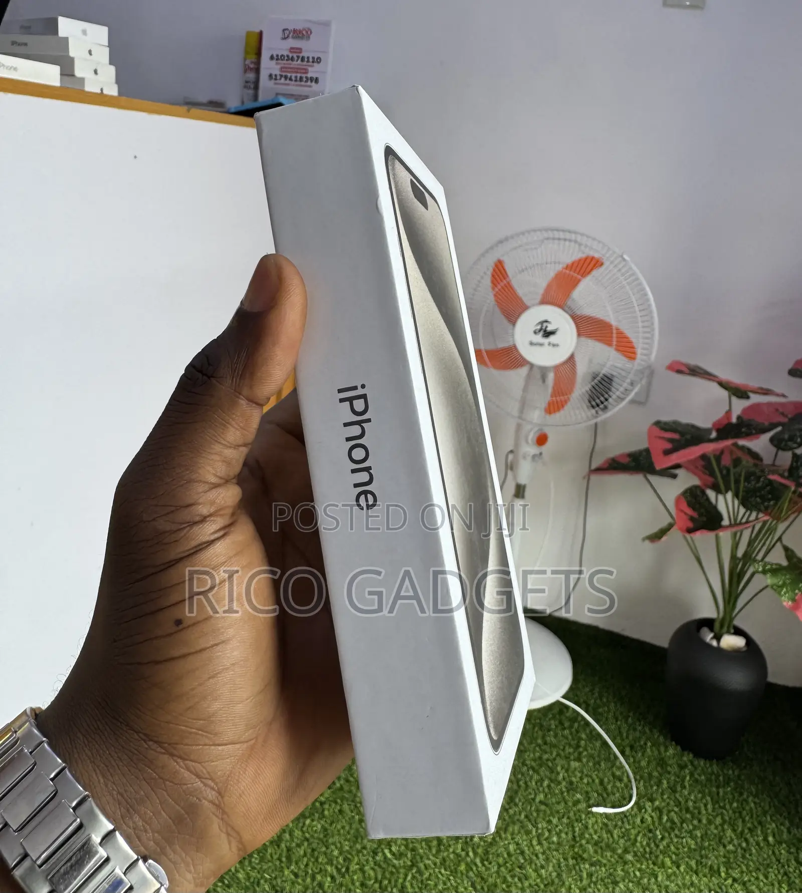 New Apple iPhone 15 Pro Max 256 GB Gray