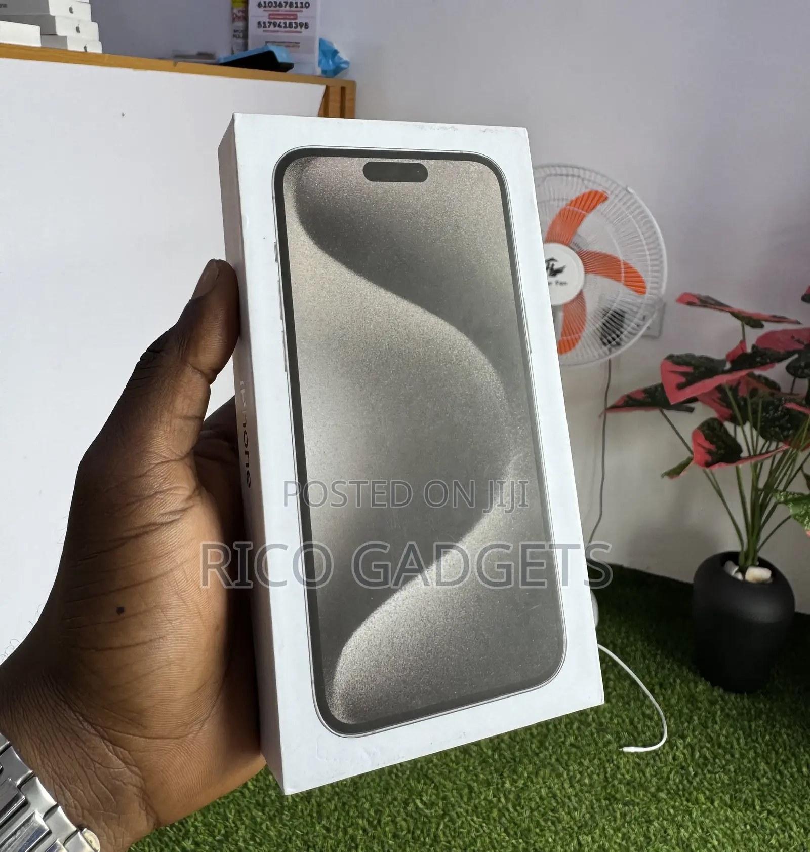 New Apple iPhone 15 Pro Max 256 GB Gray