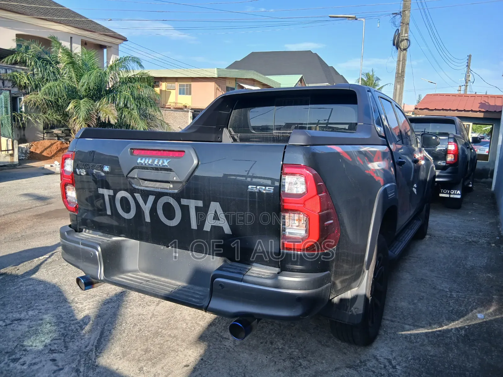 New Toyota Hilux 2025 Black