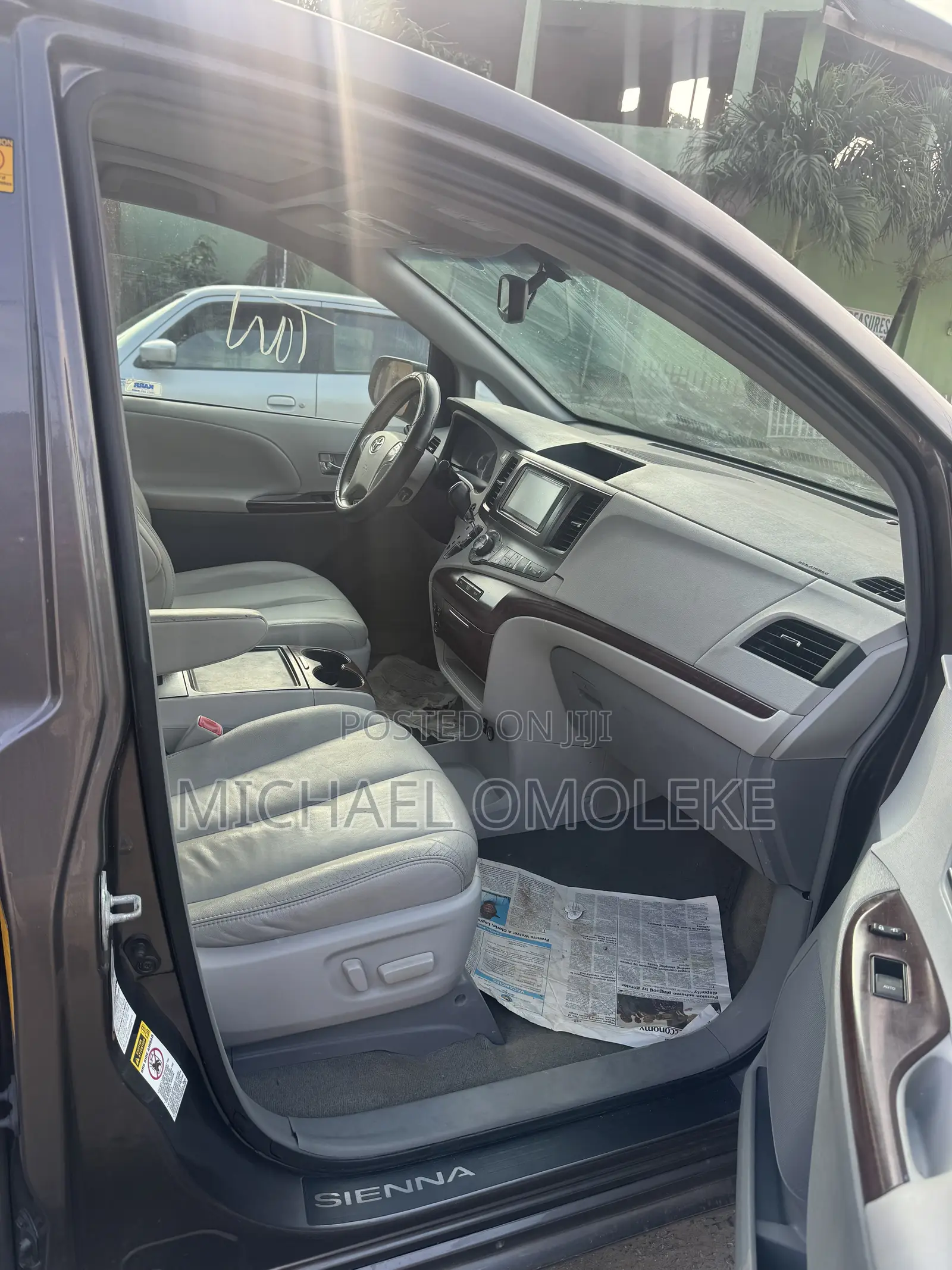 Toyota Sienna XLE 7 Passenger 2012 Gray