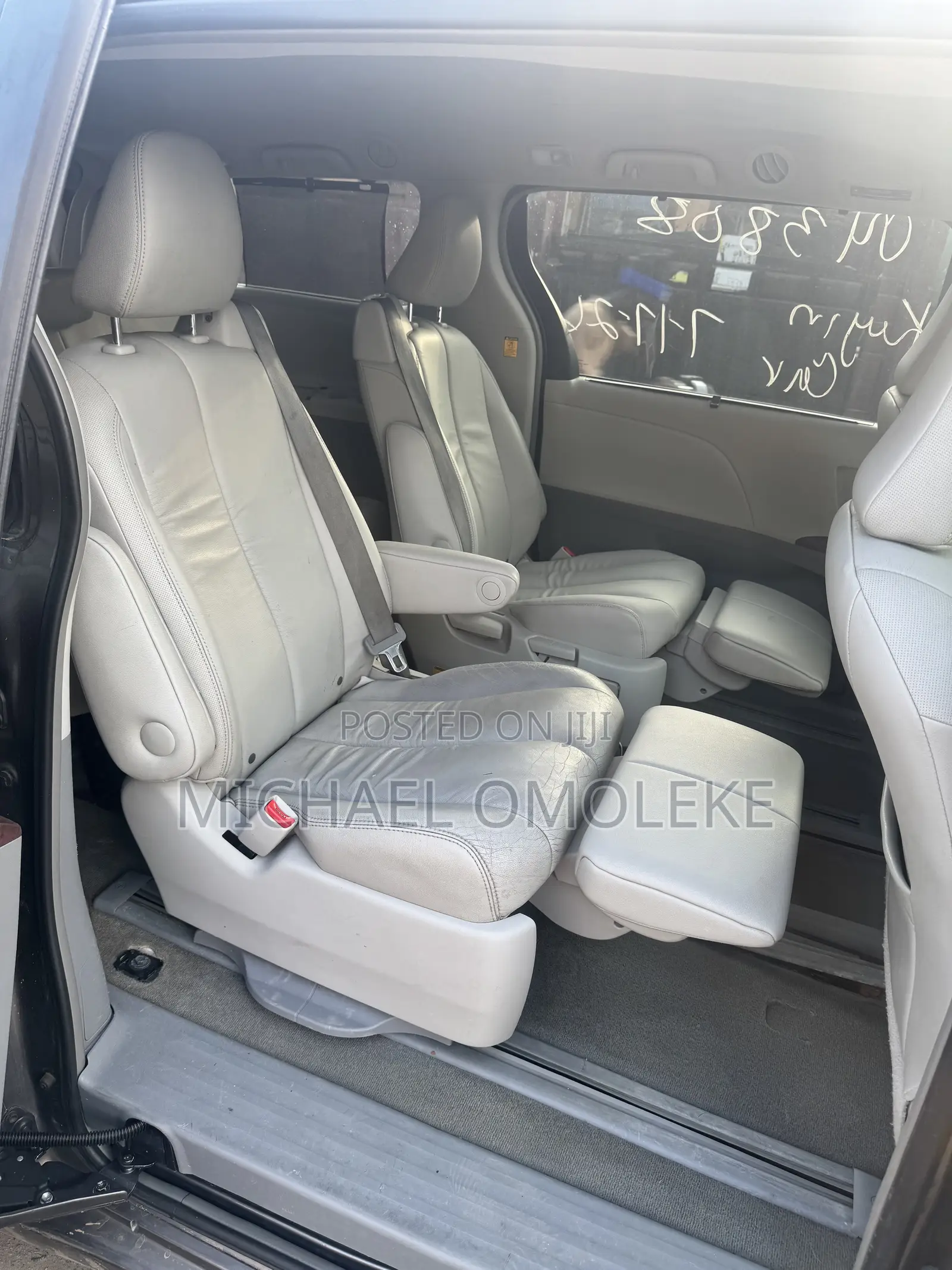 Toyota Sienna XLE 7 Passenger 2012 Gray