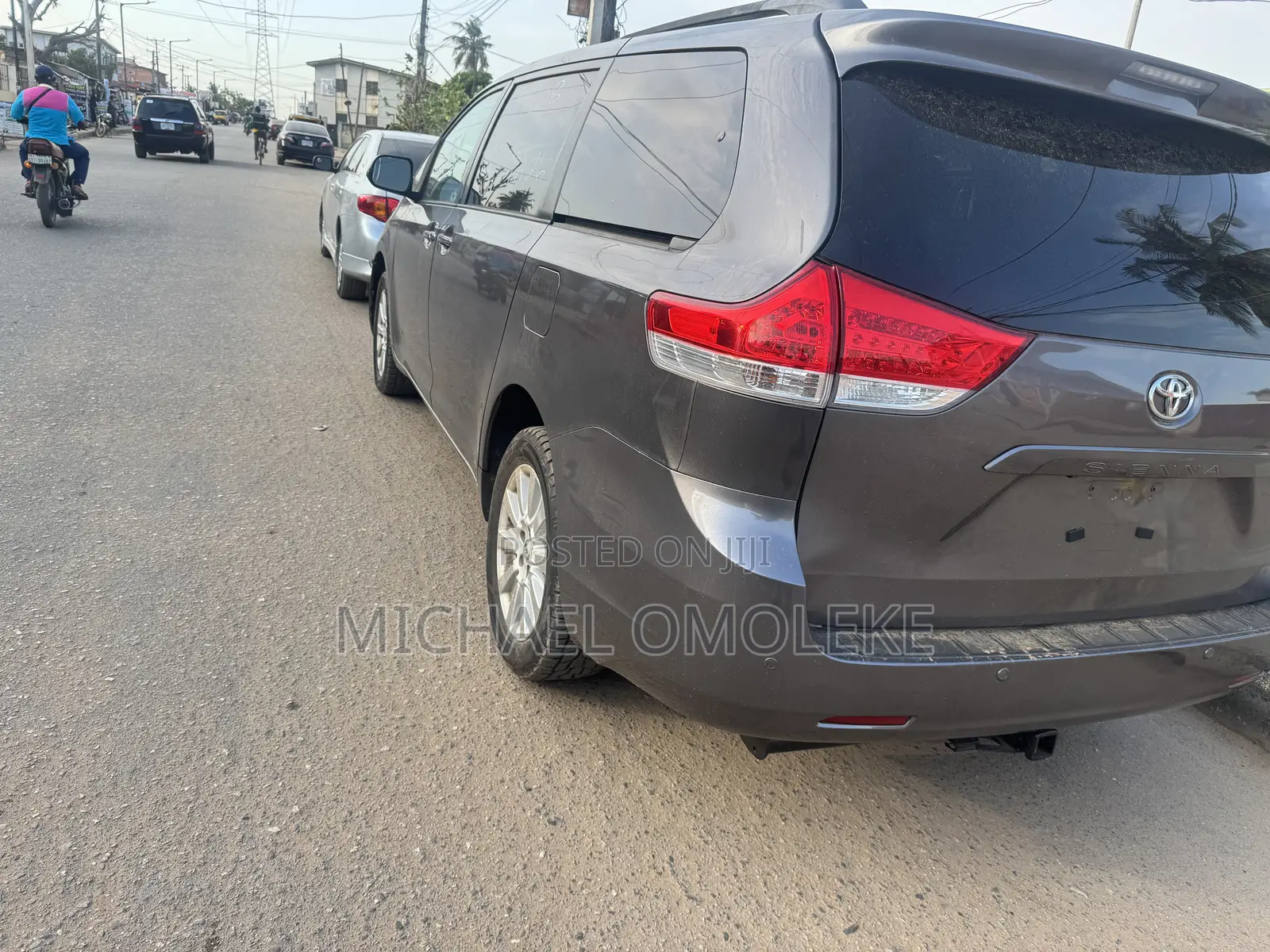 Toyota Sienna XLE 7 Passenger 2012 Gray