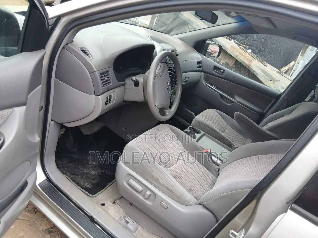Toyota Sienna LE AWD 2006 Gold