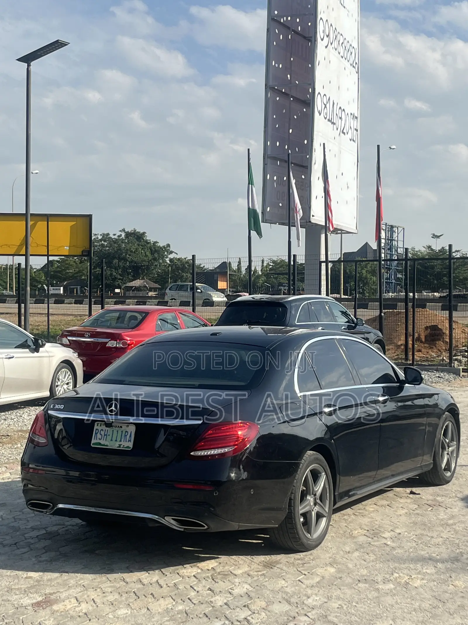 Mercedes-Benz E300 2016 Black