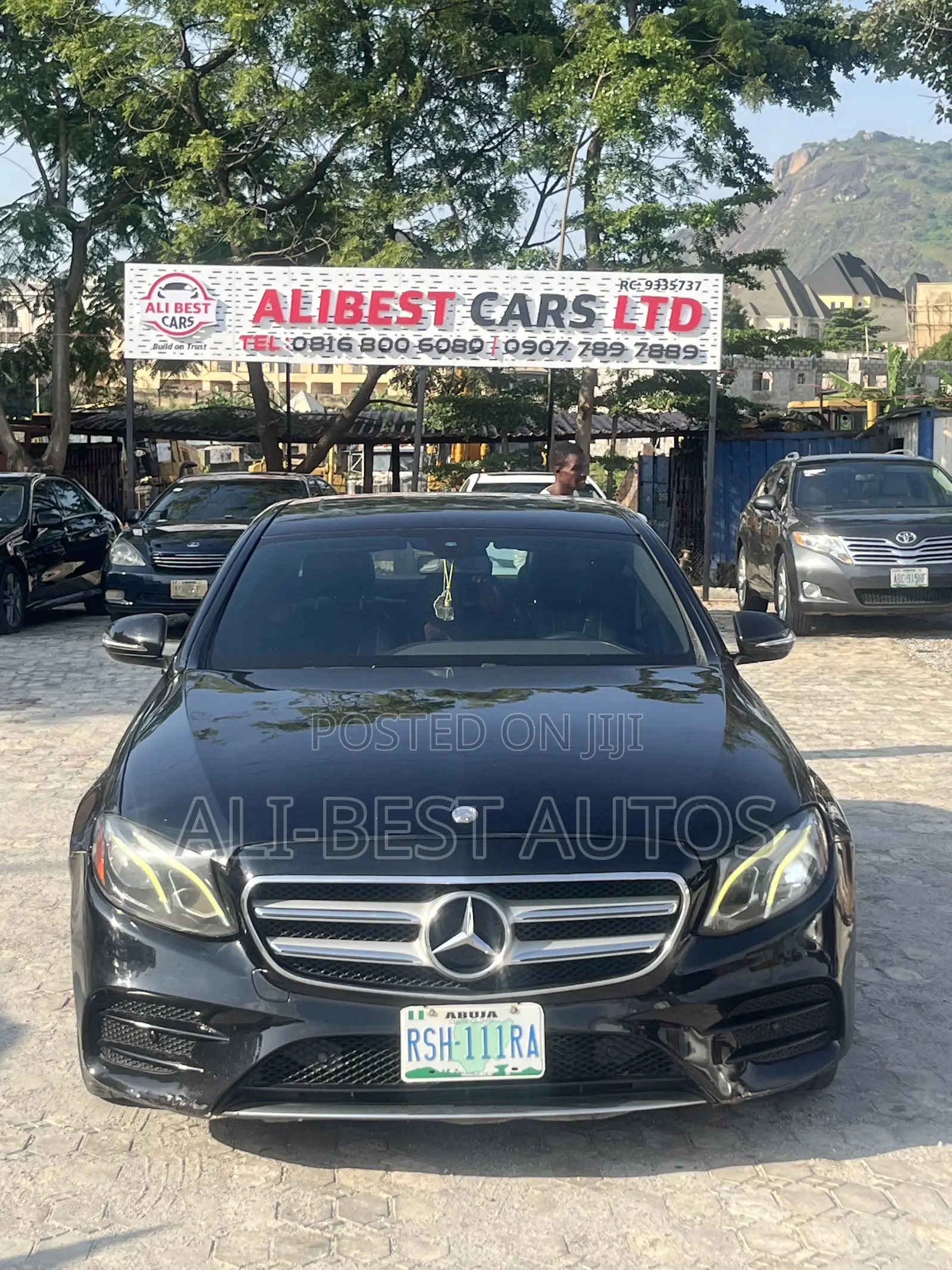 Mercedes-Benz E300 2016 Black