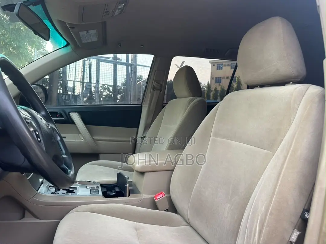Toyota Highlander Limited 3.5l 4WD 2013 Black