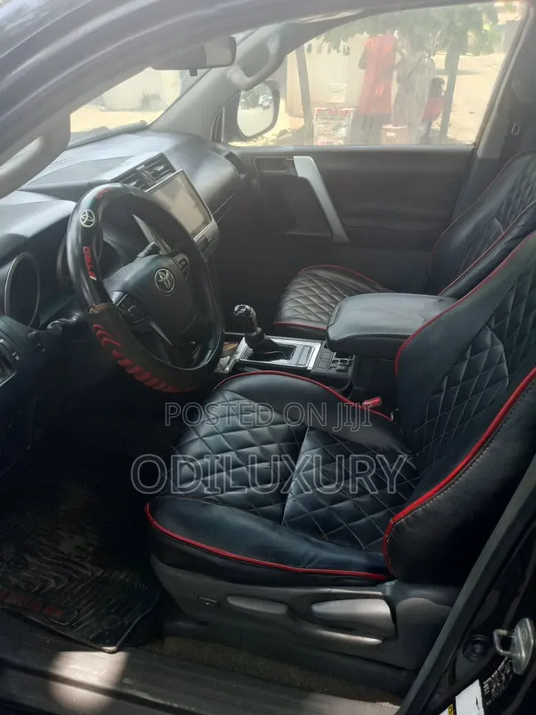 Toyota Land Cruiser Prado 2012 Black
