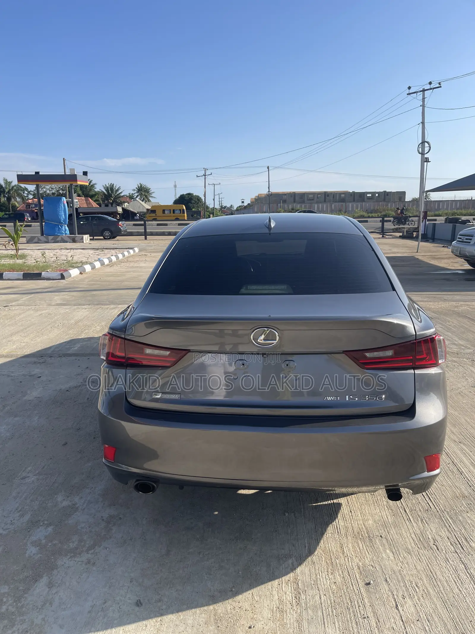 Lexus IS 350 AWD 2016 Gray